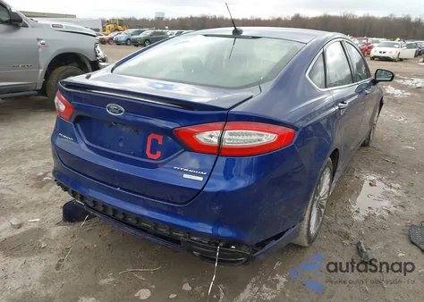 2016 Ford Fusion Titanium z USA, uszkodzony, nr VIN 3FA6P0K95GR136500
